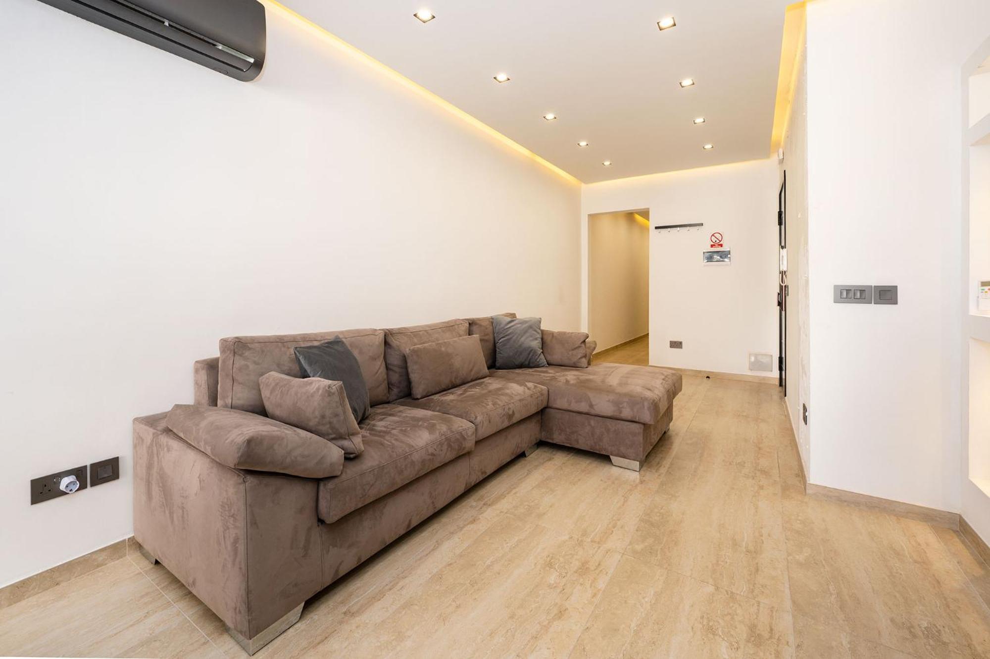 Modern 2 Bedroomed Apartment In Gzira Екстериор снимка