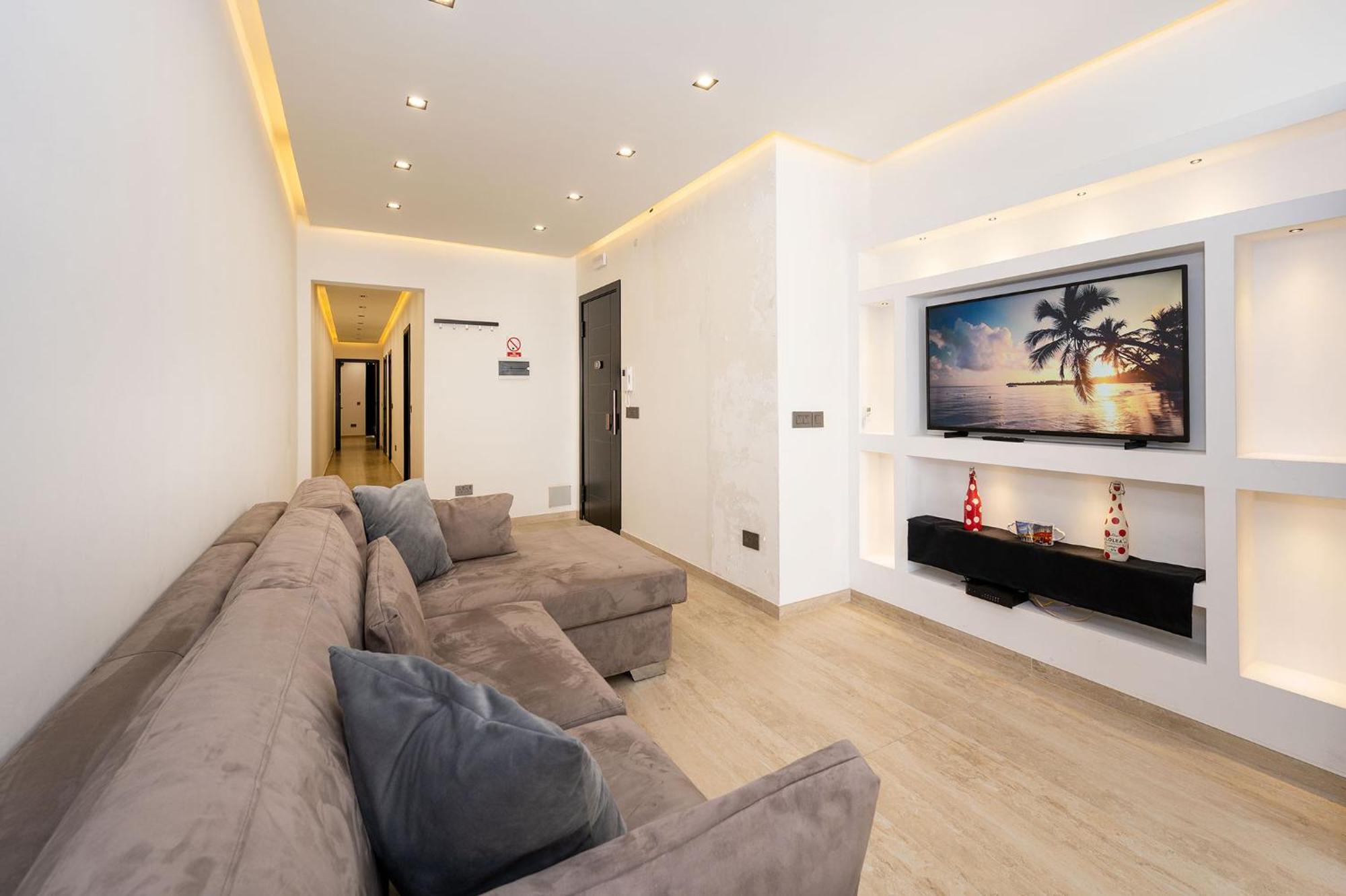 Modern 2 Bedroomed Apartment In Gzira Екстериор снимка